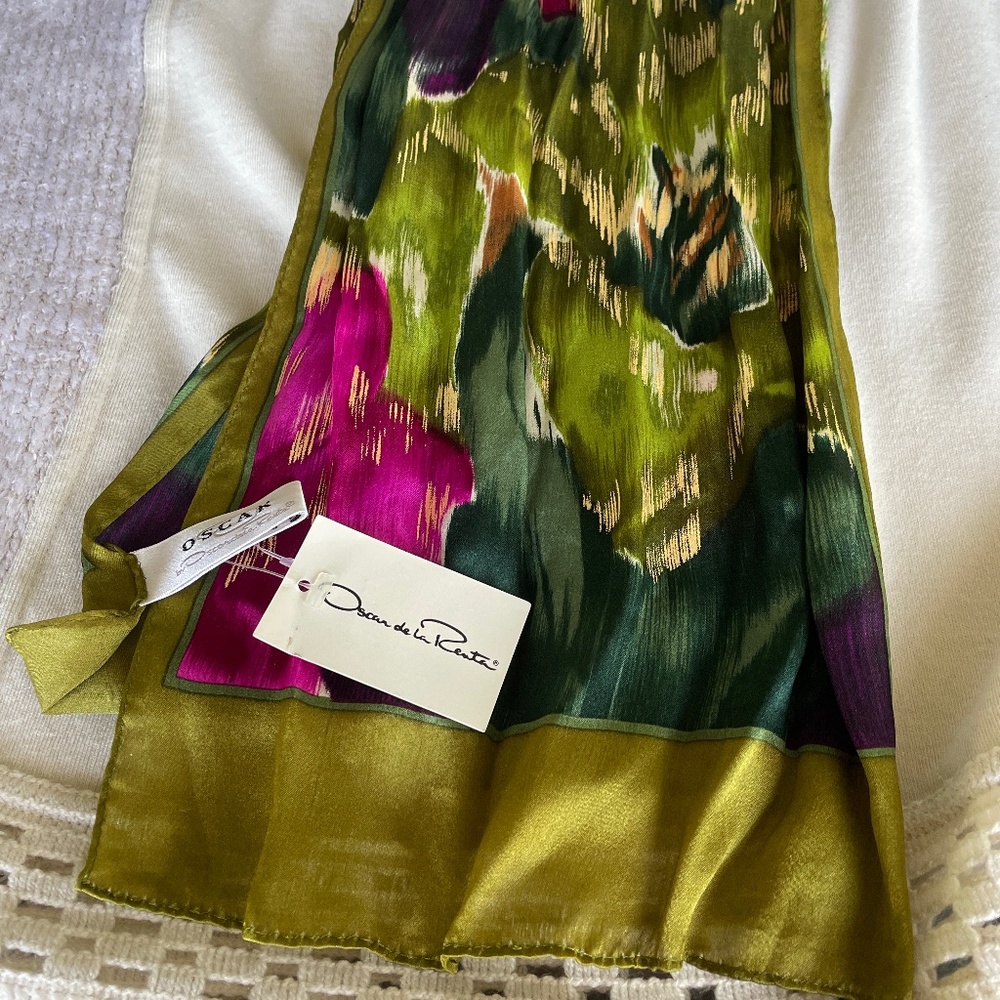 Small Oscar de la Renta Green/Purple/Gold Scarf